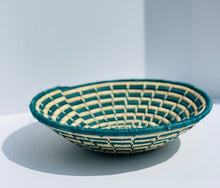 Load image into Gallery viewer, 12&quot; White &amp; Green Basket
